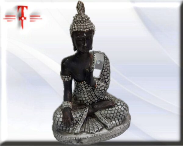 buda thai Peso : 152gr medidas: 12cm material : resina El Buda es el máximo símbolo de la iluminación, el símbolo de la conciencia y el símbolo de la bondad amorosa