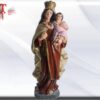 Virgen del Carmen 31cm , estatua católica , Virgen del Carmen Peso: 1438gr material : yeso medidas: 31 cm / 12.20 Inch Virgen del Carmen El Carmelo era sin duda, el monte donde numerosos profetas rindieron culto a Dios. Los principales fueron Elías y su discípulo Eliseo, pero existían también diferentes personas que se retiraban en las cuevas de la montaña para seguir una vida eremítica. Esta forma de oración, de penitencia y de austeridad fue continuada siglos más tarde, concretamente en el III y IV, por hombres cristianos que siguieron el modelo de Jesucristo y que de alguna forma tuvieron al mismo Elías como patrón situándose en el valle llamado Wadi-es-Siah. A mediados del siglo XII, un grupo de devotos de Tierra Santa procedentes de Occidente Algunos creen que venían de Italia-, decidieron instalarse en el mismo valle que sus antecesores y escogieron como patrona a la Virgen María. Allí construyeron la primera iglesia dedicada a Santa María del Monte Carmelo. Desde su monasterio no quisieron crear una nueva forma de culto mariano, ni tampoco, el título de la advocación, respondía a una imagen en especial. Quisieron vivir bajo los aspectos marianos que salían reflejados en los textos evangélicos: maternidad divina, virginidad, inmaculada concepción y anunciación. Estos devotos que decidieron vivir en comunidad bajo la oración y la pobreza, fueron la cuna de la Orden de los Carmelitas, Su devoción a la Virgen permitió que naciera una nueva advocación: Nuestra Señora del Carmen. Oración a la virgen del Carmen para casos difíciles. Virgen Santísima del Carmen, yo deseo que todos sin excepción, se cobijen bajo tu sombra protectora de tu Santo Escapulario. Y que todos estén unidos a Ti Madre Mía, por los estrechos y amorosos lazos de ésta tu querida insignia. ¡Oh Hermosura del Carmelo!