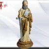 Figura estatua San Paulo , santos católicos , Máxima Calidad Europea . Material : resina Medidas: 20cm / 7.87 Inch Peso: 270 Gr. En muchas ocasiones se afirma que la figura de San Pablo es, indisolublemente unida a la de San Pedro y después de la de Cristo, la más importante en la historia de la cristiandad. Aunque Pablo no fue discípulo directo de Jesús, pues nunca lo conoció, tras la vivencia que experimentó viajando hacia Damasco Se convirtió en su apóstol más ferviente y, junto a Pedro, sentó las bases sobre las que se constituyó la Iglesia. De la vida, pensamiento y obras de Pablo tenemos constancia tanto por el libro de los Hechos de los Apóstoles como por las Epístolas que dirigió a varias comunidades cristianas (cartas a los Romanos, Corintios, Tesalonicenses...) y también a sus discípulos (Timoteo, Tito y Filemón). En todos estos textos Pablo se revela como un hombre tenaz, dotado de ánimo y fe inquebrantables, que no retrocede jamás ante las dificultades y rigores que entraña alcanzar una cima ni se adormece complaciéndose en los logros obtenidos, sino que siempre aspira a ir más allá aunque conlleve sufrimientos. Pablo fue siempre más allá porque para su espíritu inquieto nunca hubo fronteras. Nació hacia el año 8 en Tarso de Cilicia (Tarso, en la actual Turquía), localidad costera sometida a Roma donde se cultivaba la cultura griega; su familia, aunque judía, gozaba de la ciudadanía romana. El niño fue circuncidado con el nombre de Saúl –Saulo– y educado en  la Ley de Moisés y de las tradiciones de los mayores. Según la costumbre judía desde los cinco años tuvo que aprender a leer los textos sagrados hebreos, y en su preadolescencia debió aprender asimismo griego, la lengua de uso común en Tarso. MAS