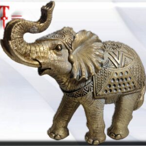Elefante de resina dorado , budismo , tibet . Peso: 170 gr dimensiones: 16*14 cm material: resina Representa la fortuna, protección, fuerza y familia, pero también encarna la abundancia y la generosidad.