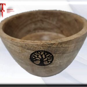 Cuenco de madera para ofrendas y rituales con dibujos arbol de la vida . Tamaño: 7*11cm Peso: 115gr material: madera En la cultura budista y tibetana, los cuencos  se utilizan a menudo en la meditación, para las ofrendas rituales, en el feng shui, en la terapia de sonido o incluso durante la práctica del masaje.