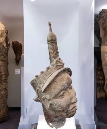 Gran Busto de Ifá en Bronce (50 cm) - Escultura Yoruba del Siglo XIX
