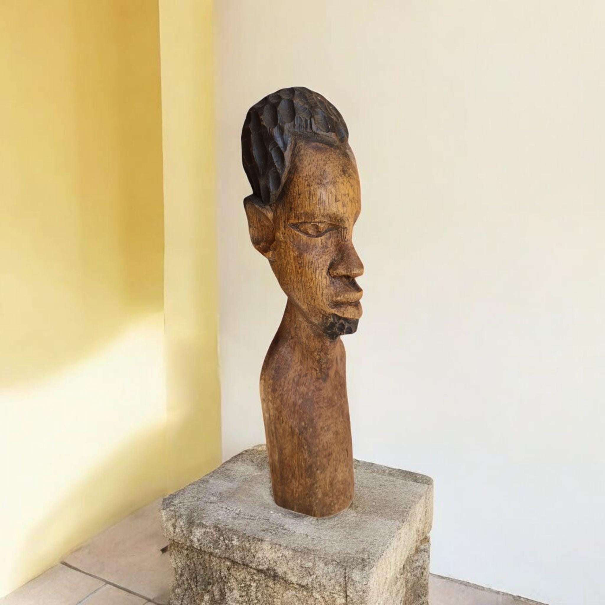 Busto de Hombre Africano de Malí en Madera Tallada (Siglo XX)