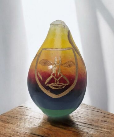 Calabaza hecha a mano , Orisha Oya
