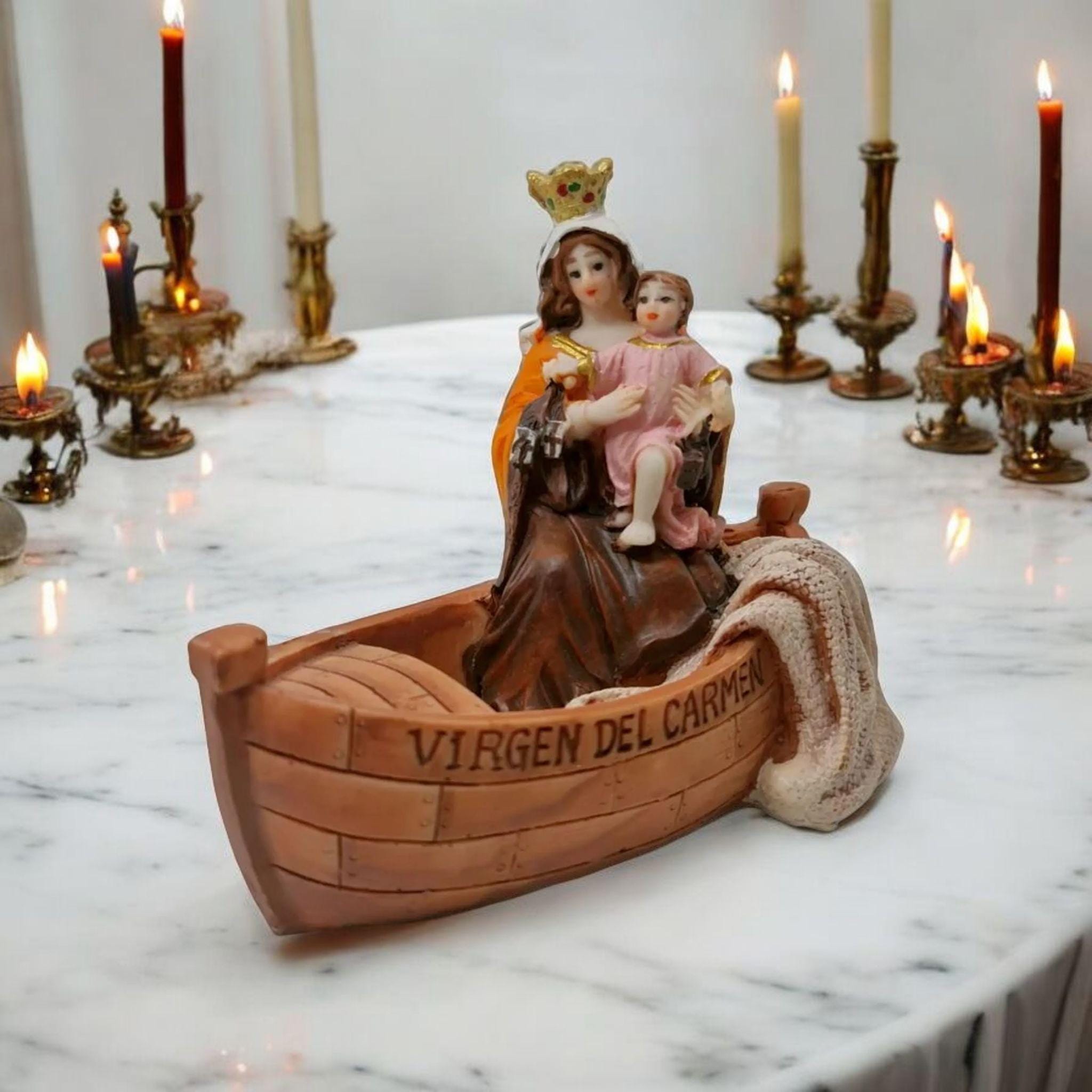Figura de la Virgen del Carmen en Barca en Resina (10x12 cm) , productos Religiosos