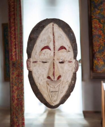 Máscara Antigua Vuvi (Gabón) – Arte Africano del Siglo XX