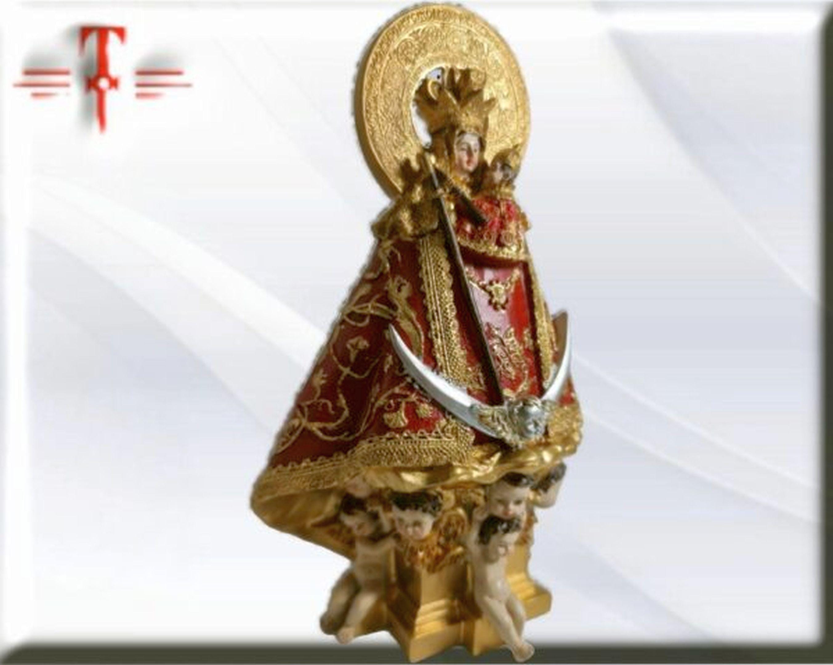 Figura de la Virgen de la Montaña (Cáceres) en Resina Premium – 17 cm , productos Religiosos - Image 3