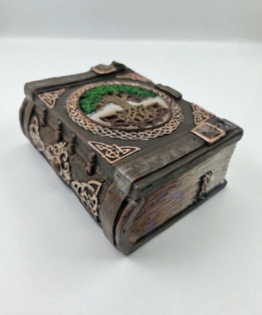 Libro caja árbol celta