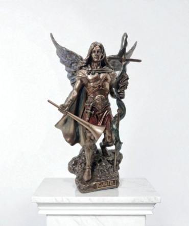 Angel Gabriel con trompeta y cruz 24cm