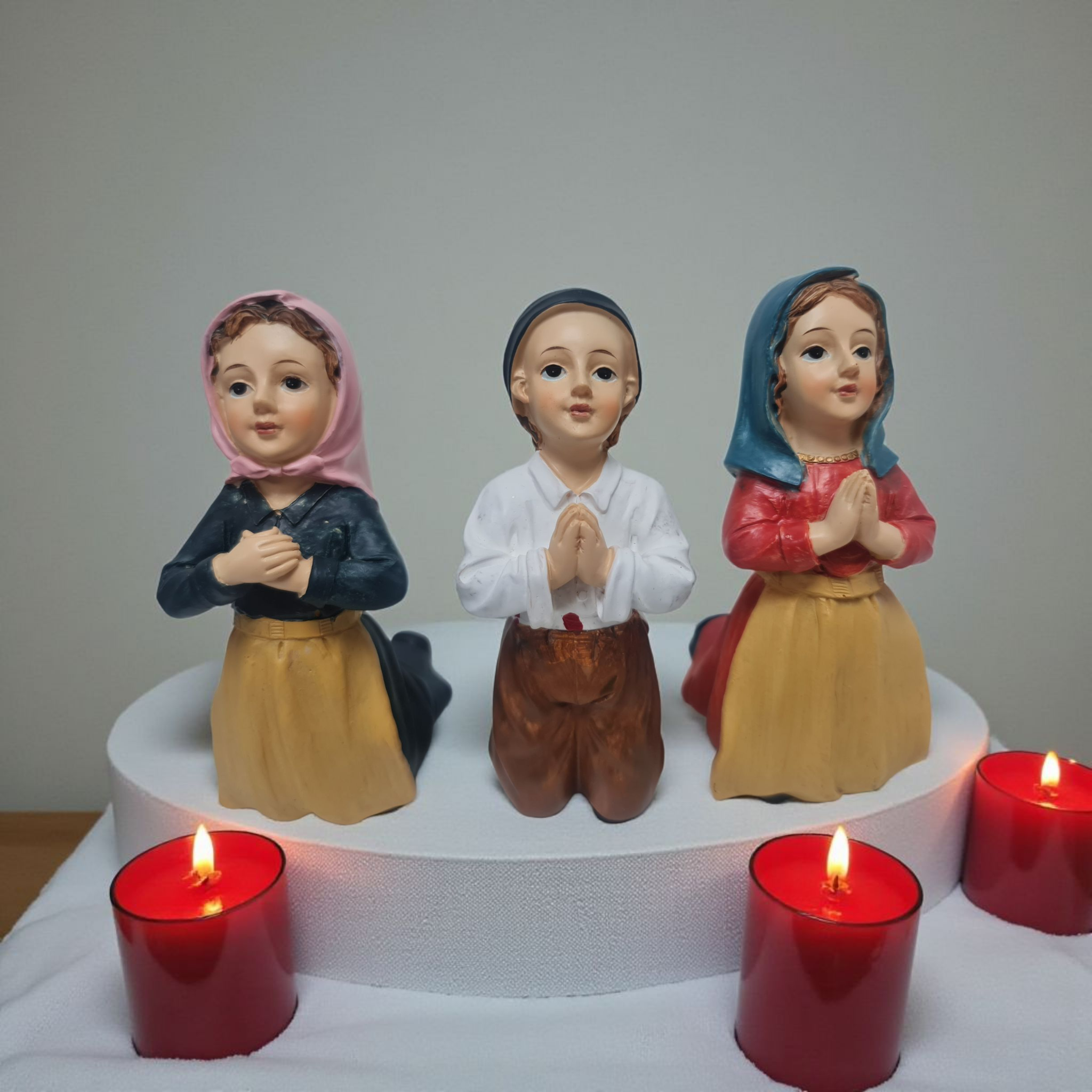 Los tres pastorcitos de Fátima de rodillas , Santos y Vírgenes católicos , productos Religiosos