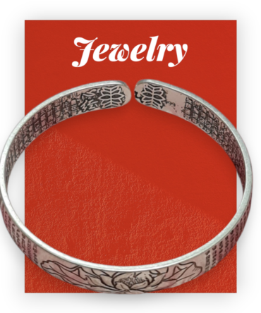 brazalete budista con mantras y flor de loto