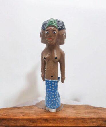 Escultura madera Mami Wata Densu , original de Africa ( Benín ) Yemaya