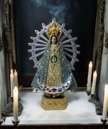 Figura de la Virgen de Luján en Resina Premium – 20 cm , productos Religiosos