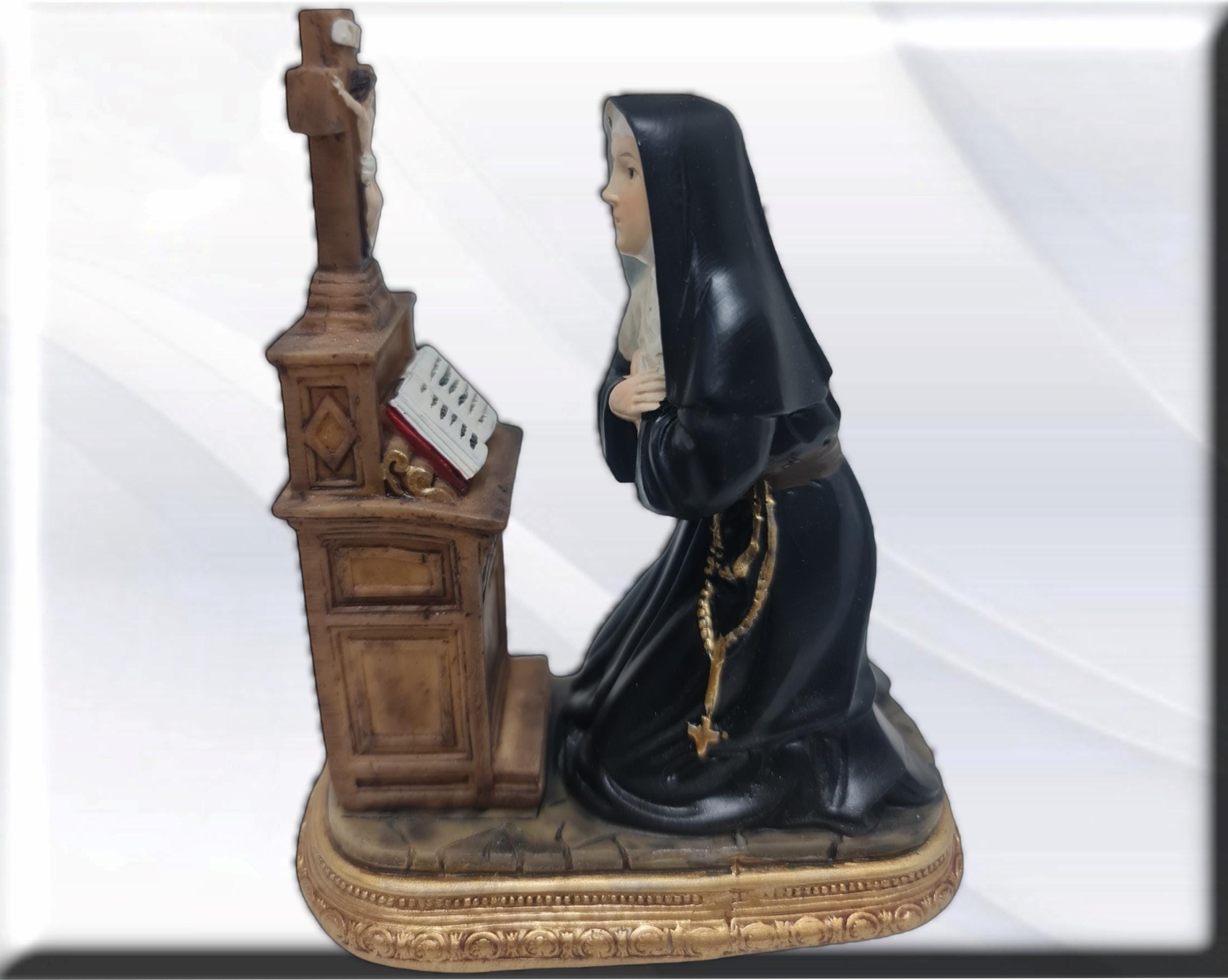 estatua Santa Rita de Casia rezando . Catholic Saints and Virgins, Religious products, - Imagen 2