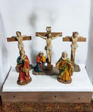 Jesus entre ladrones . Catholic Saints and Virgins, Religious products,