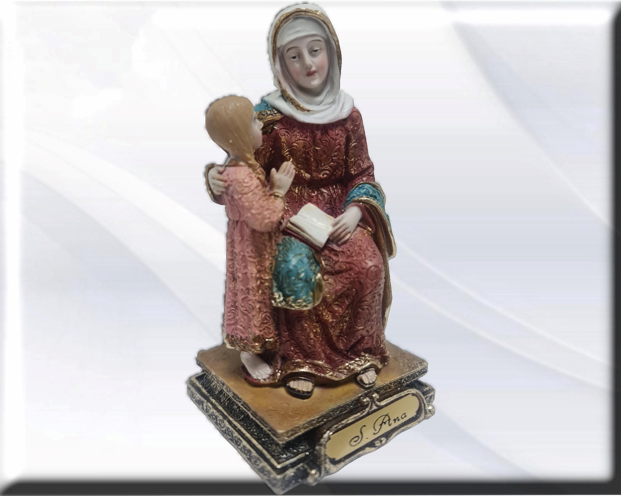 Figura Religiosa de Santa Ana Sentada en Resina Fina - Imagen 4