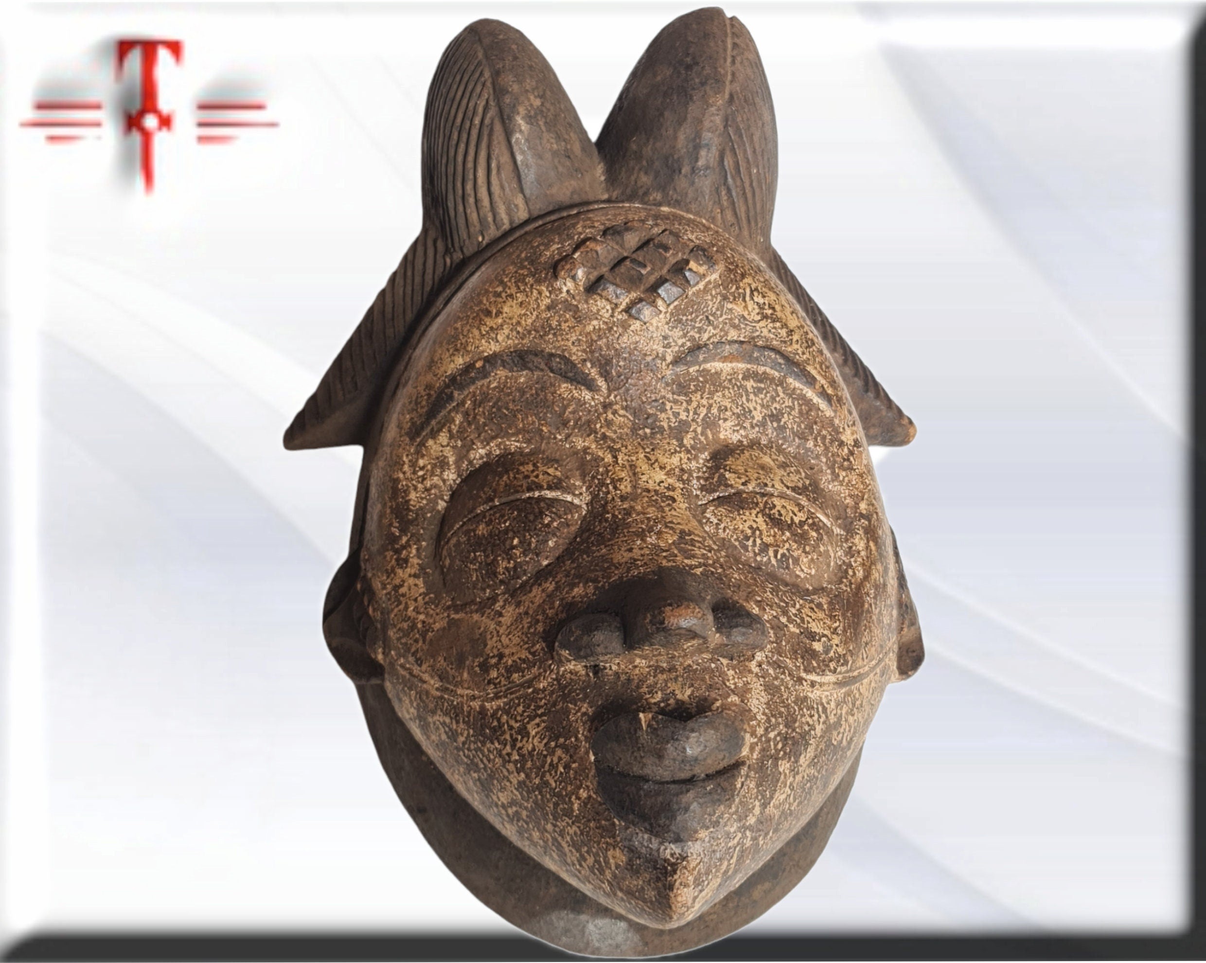 Máscara Antigua Punu (Gabón) – Arte Africano del Siglo XX (33 cm) - Image 4
