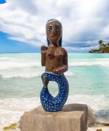 Escultura madera Mami Wata , original de Africa ( Benín ) Yemaya