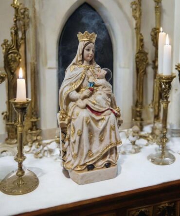 Figura de la Virgen de la Alegría en Resina Premium – 15 cm , productos Religiosos