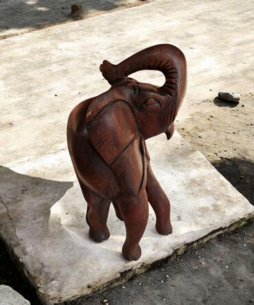 Talla de madera Elefante Africano , hecho artesanalmente en Benín