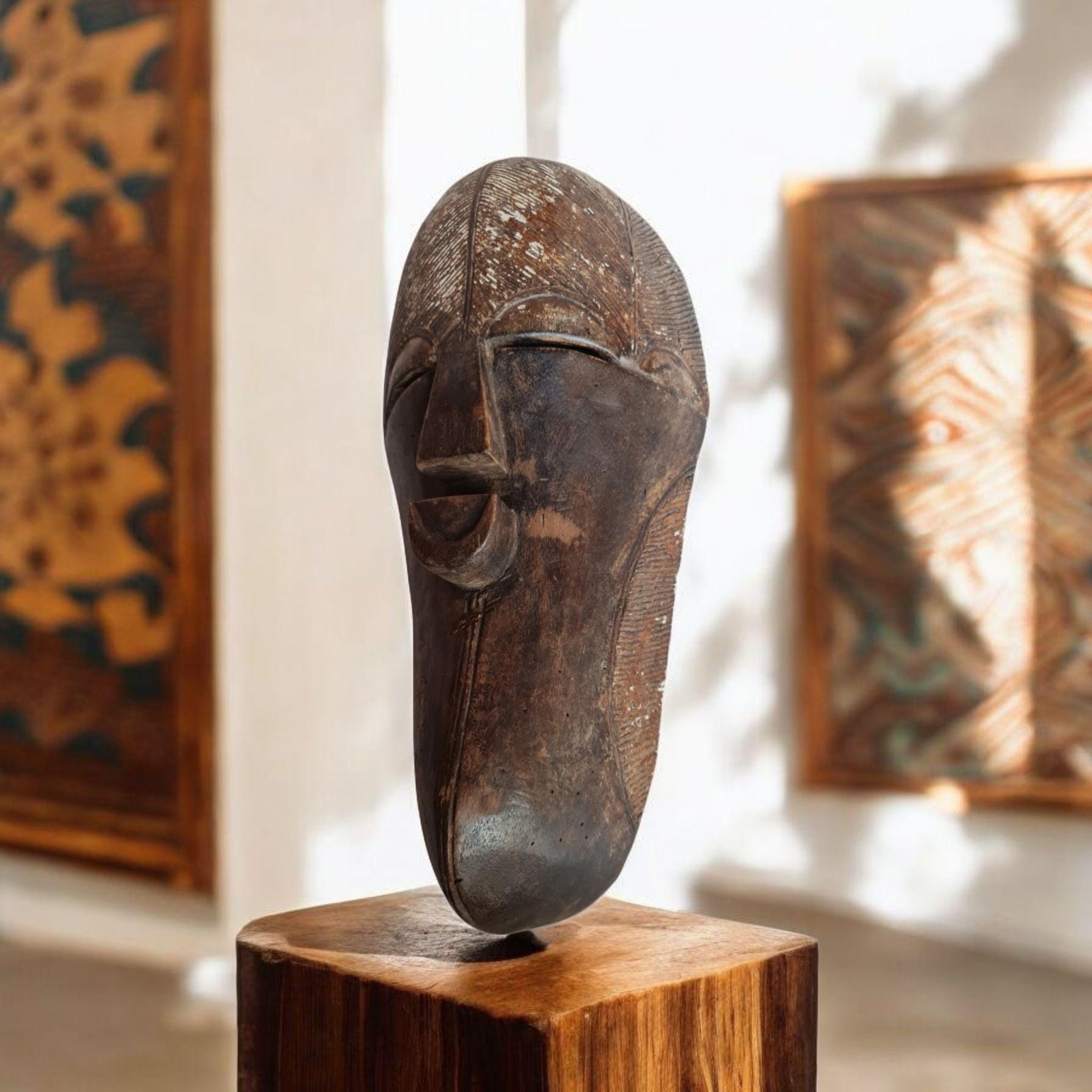 Máscara Antigua Igbo (Nigeria) – Arte Africano del Siglo XX (46 cm)