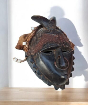 Máscara Antigua Dan (Liberia) – Arte Africano del Siglo XX (23 cm)