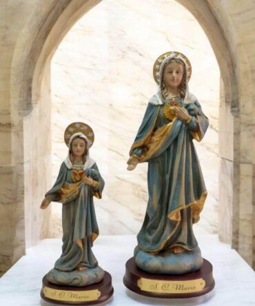 Sagrado corazón de María , virgenes y santos catolicos