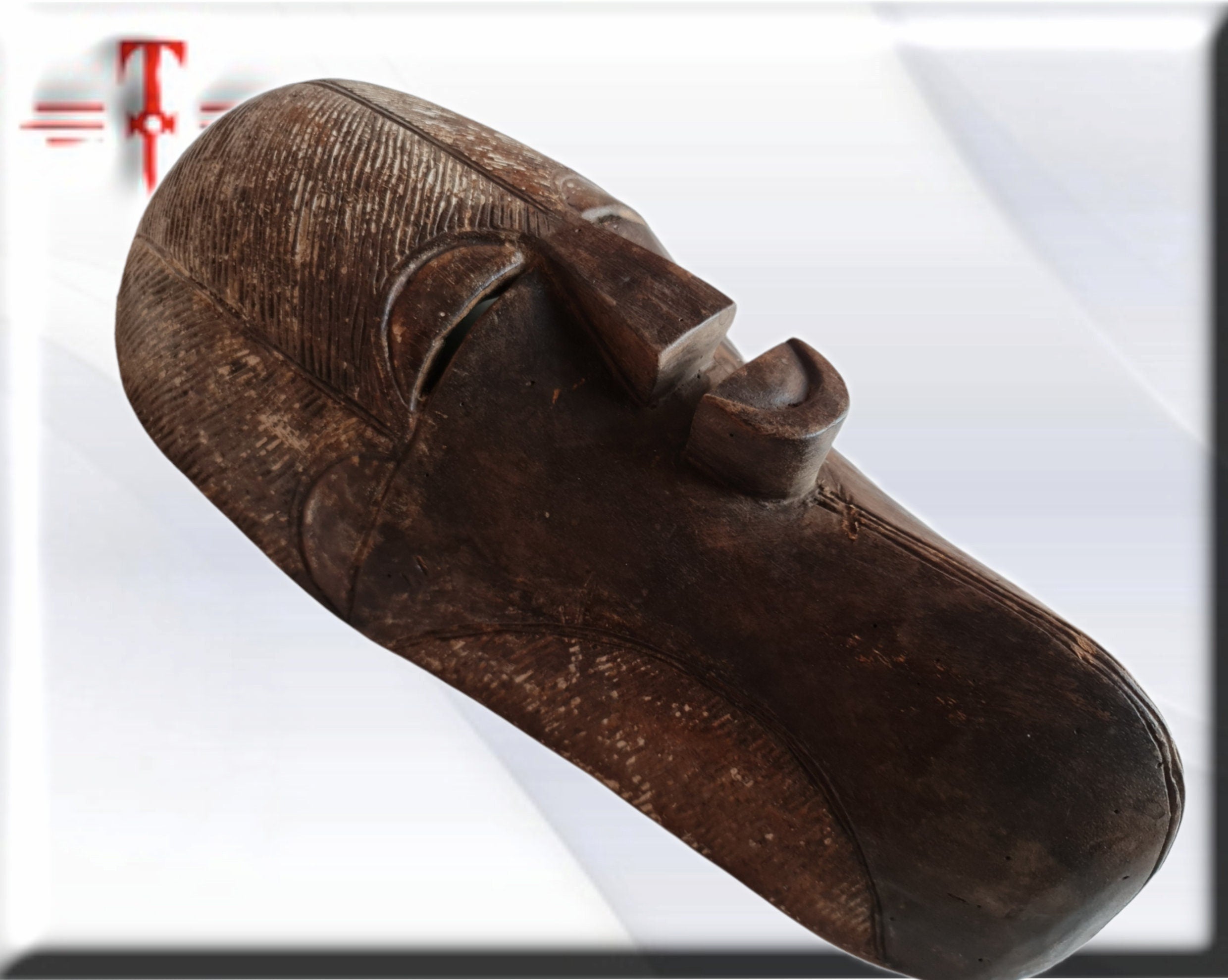 Máscara Antigua Igbo (Nigeria) – Arte Africano del Siglo XX (46 cm) - Image 2