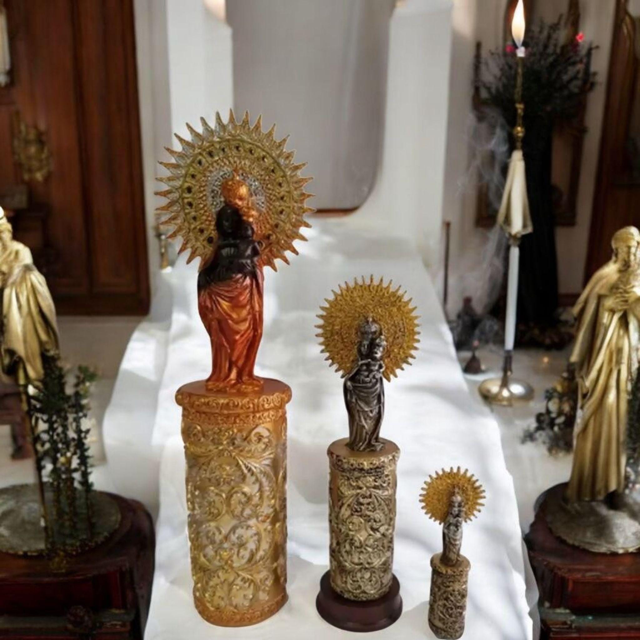 Figura de la Virgen del Pilar en Resina Fina – Alta Calidad