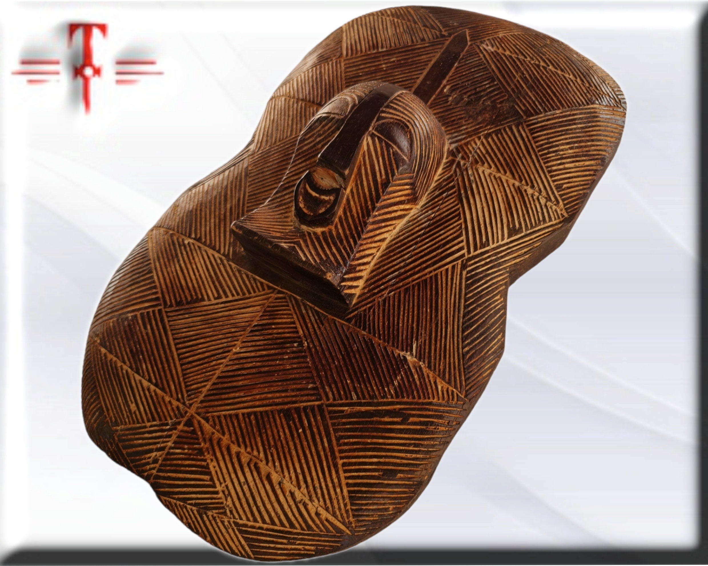Escudo Máscara Antigua Luba (Congo) – Arte Africano del Siglo XX (45 cm) - Imagen 3
