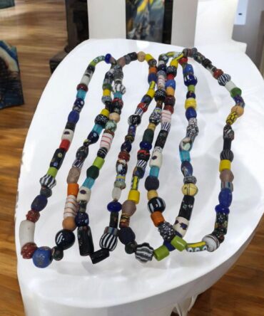 collar de cuentas africanas , cultura tradicional , arte africano , Cultura religiosa