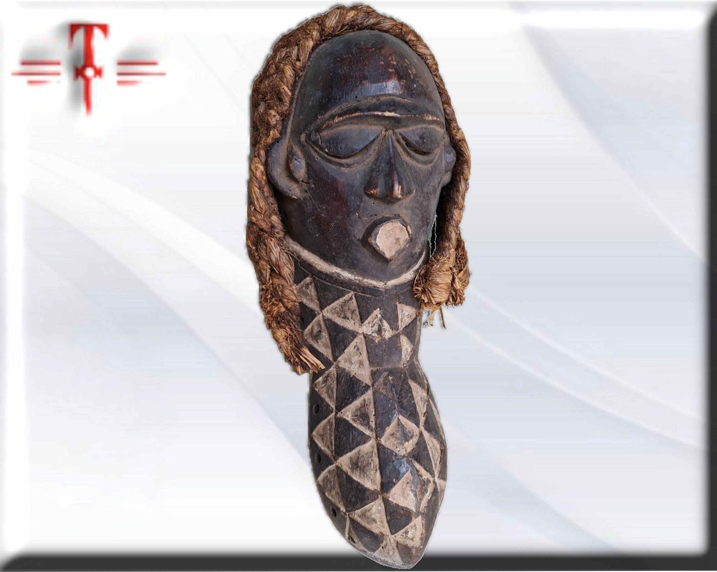 Máscara Antigua Igbo (Nigeria) – Arte Africano del Siglo XX - Imagen 4