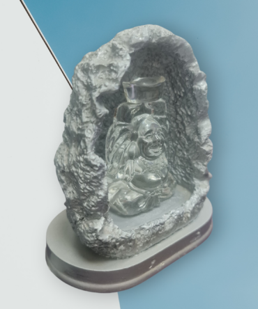 Buda de cristal en cueva