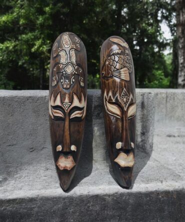 Pareja de mascaras , Indonesia , hecho a mano