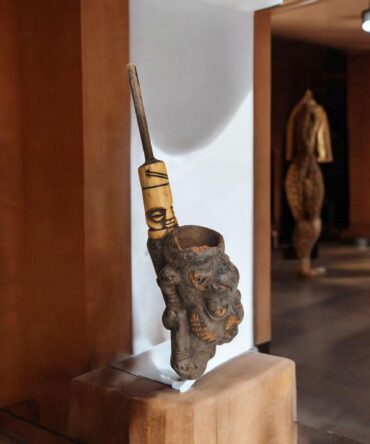 Antigua Pipa Bamileké ( Terracota ,arte africano) Ancient Bamileké Pipe (Terracotta, African art)