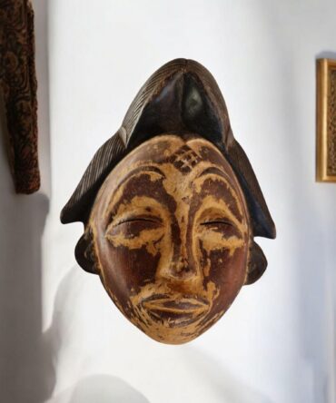 Máscara Antigua Punu (Gabón) – Arte Africano del Siglo XX (29 cm)