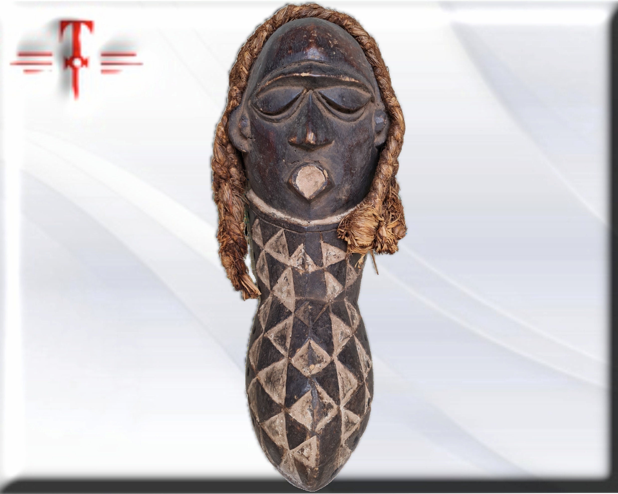 Máscara Antigua Igbo (Nigeria) – Arte Africano del Siglo XX - Imagen 3