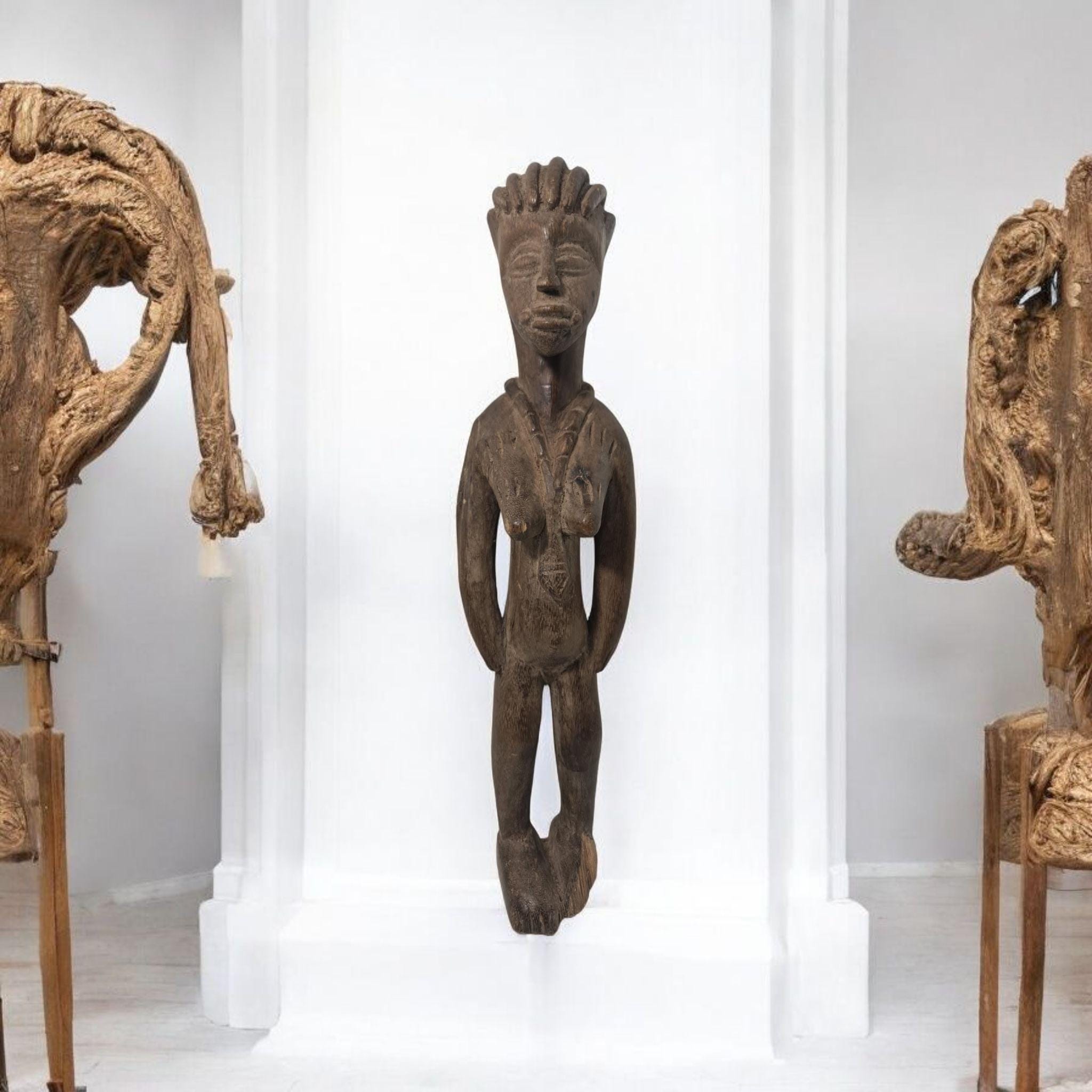 Estatua Africana de madera , arte Africano , Galería de arte , hecho a mano