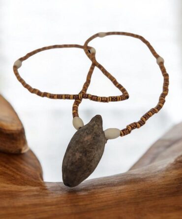 Necklace with seed for protection and luck attraction , secrets of African voodoo