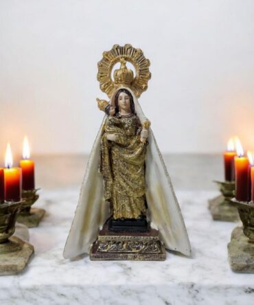 Figura de la Virgen de Guadalupe (Patrona de La Gomera) en Resina Fina