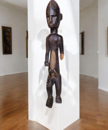Gran Fetiche Yombe del Congo - Escultura Tribal de Galería (69 cm)