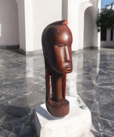 Busto de Guerrera Africana en Madera Tallada - Arte Tribal de Malí