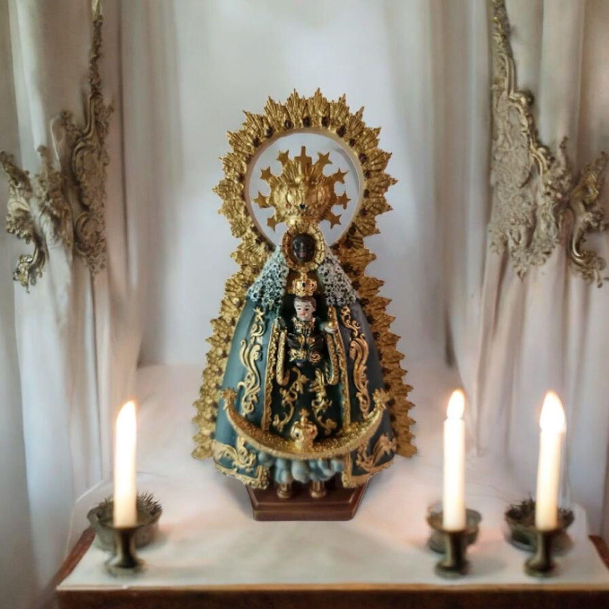 Figura de la Virgen de Regla en Resina Fina – 18 cm, Santos y Vírgenes católicos , productos Religiosos