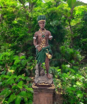 Estatua del Orisha Osain , productos de Santería , Deidad de la Selva