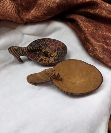 Pareja de cuencos de madera con animales Arte africano , Galería de Arte , antigüedad , Artesanía africana