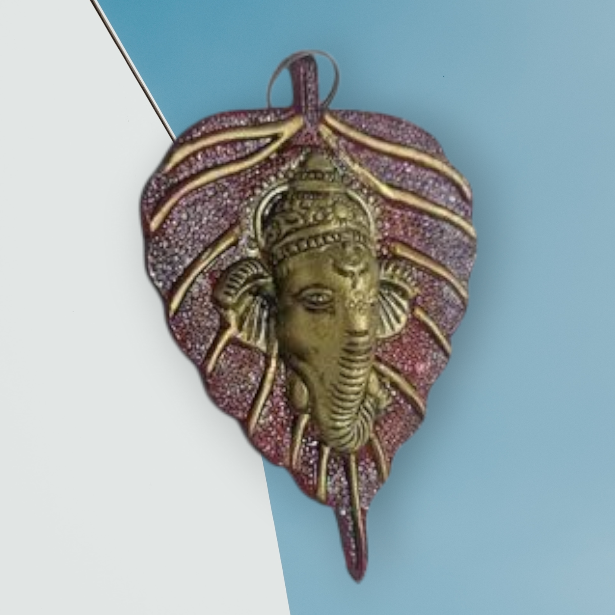 Colgador hoja laton con ganesha - Imagen 3