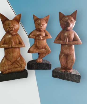Trío de gatos de yoga