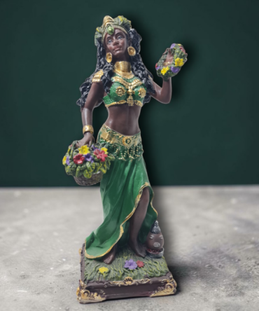 Estatua de la Orisha Aja – Figura de Resina Pintada a Mano (20 cm / 7.87")