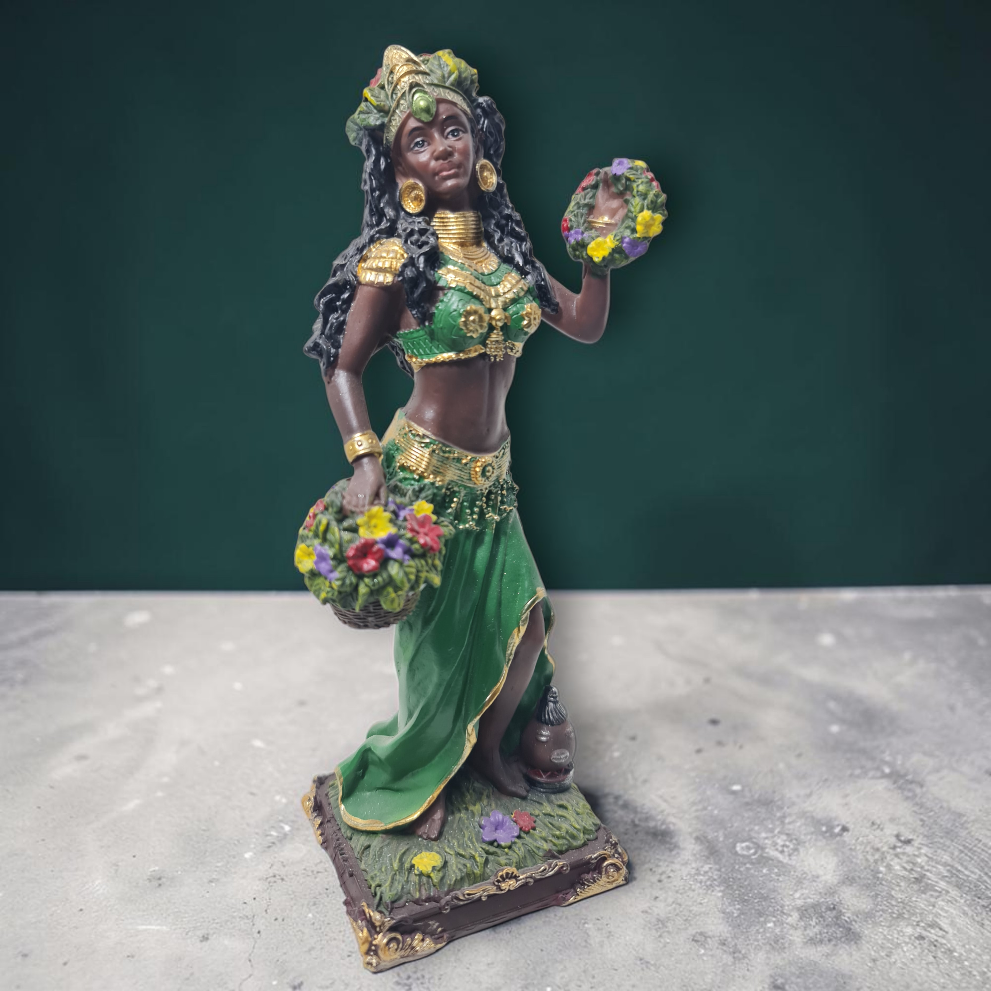 Estatua de la Orisha Aja – Figura de Resina Pintada a Mano (20 cm / 7.87") - Imagen 4