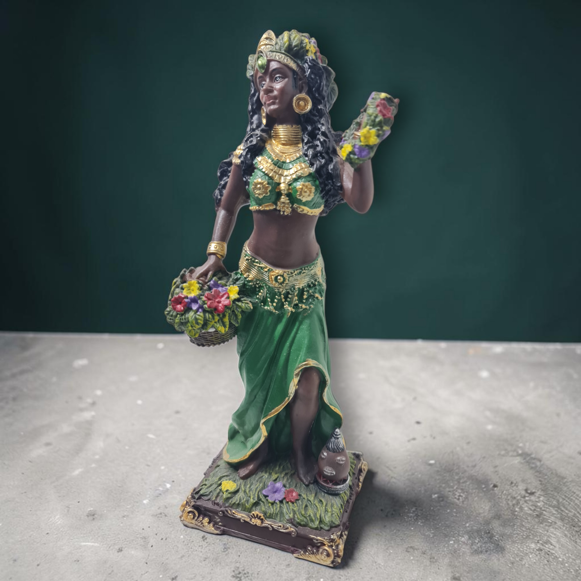 Estatua de la Orisha Aja – Figura de Resina Pintada a Mano (20 cm / 7.87") - Imagen 3